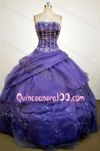 Luxurious Ball Gown Strapless Purple Beading and Appliques Quinceanera Dresses