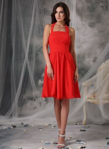Red Empire Halter Knee-length Dama Dress Chiffon with Ruches
