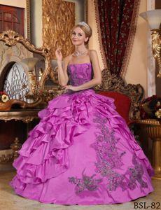 Attractive Light Plum Ruffled Quinceanera Gowns with Appliques