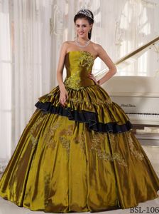Qualified Ball Gown Corset Appliqued Olive Quinceanera Dress