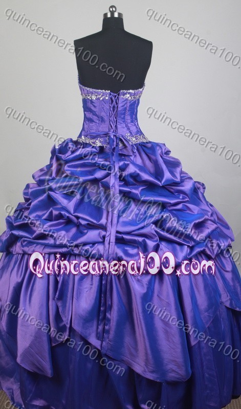 Classical Ball Gown Strapless Purple Pick-ups And Beading Quinceanera Dress With Appliques