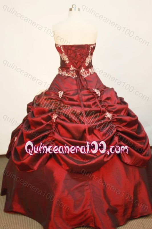 Popular Wine Red Ball Gown Strapless Quinceanera Dress With Pick-ups And Appliques