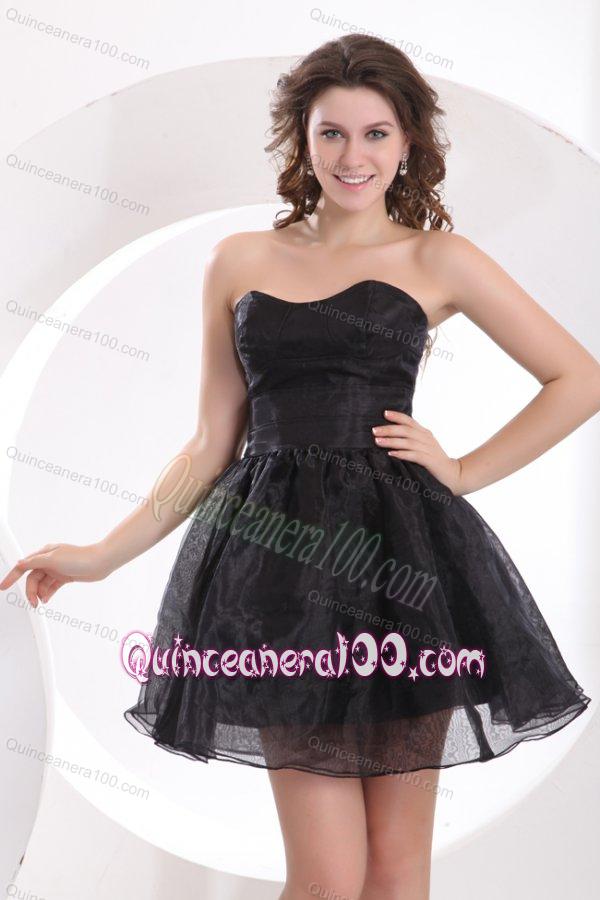 A-line Strapless Black Organza Knee-length Dama Dress for Quinceanera