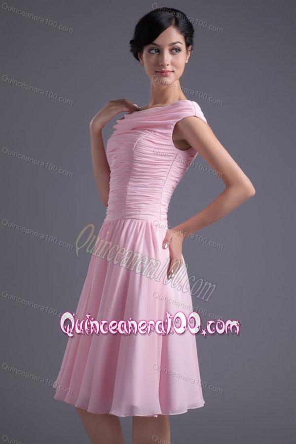 A-line Pink Off the Shoulder Chiffon Knee-length Ruching Dresses for Dama