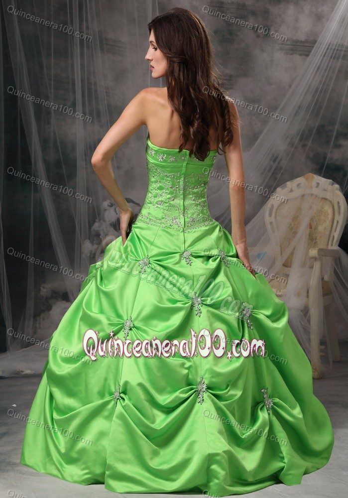 Spring Green Beading Strapless Sweet 16 Dresses with Appliques