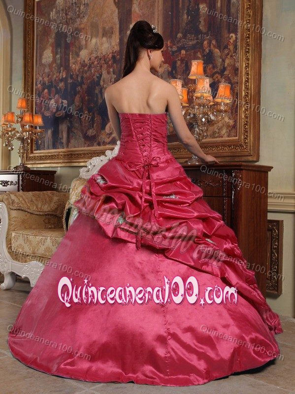 Beading Sweetheart Taffeta Quinceanera Dress with Pick-ups in Red