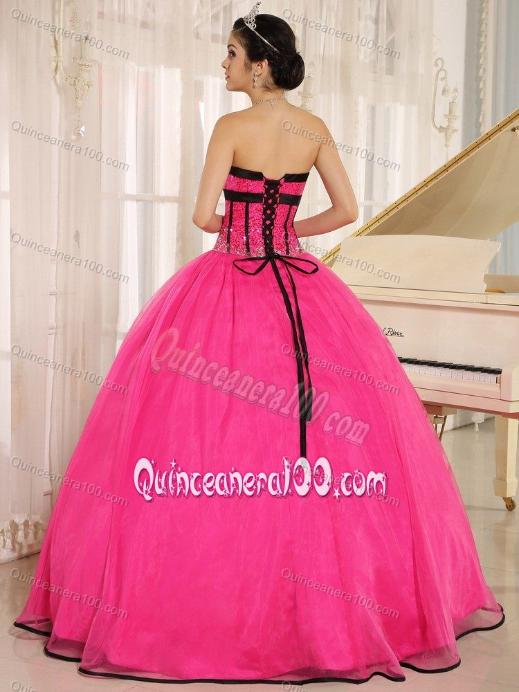 Black Boning Details Hot Pink Qunceanera Dress with Beaded Decor