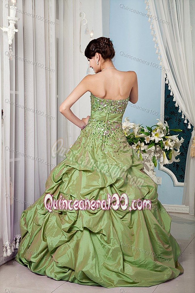 Pick-ups Decorate A-line Beading Sweetheart Dress for Sweet Fifteen