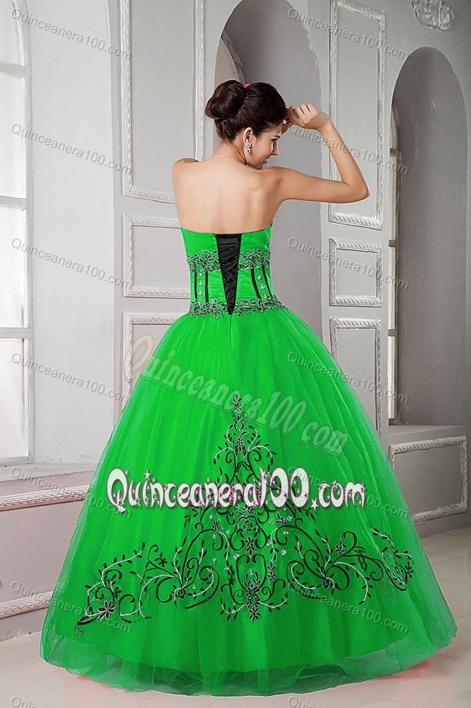 Spring Green Sweetheart Beading Quinceanera Dresses with Appliques