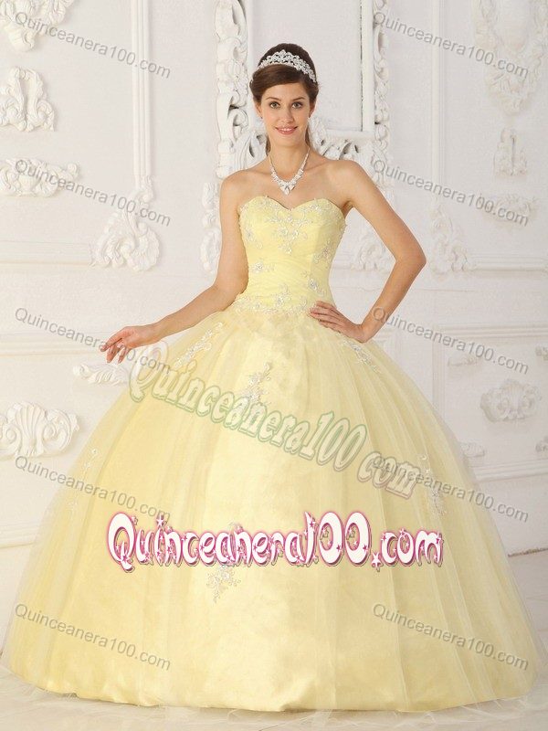 Light Yellow Sweetheart Taffeta and Organza Quince Dresses