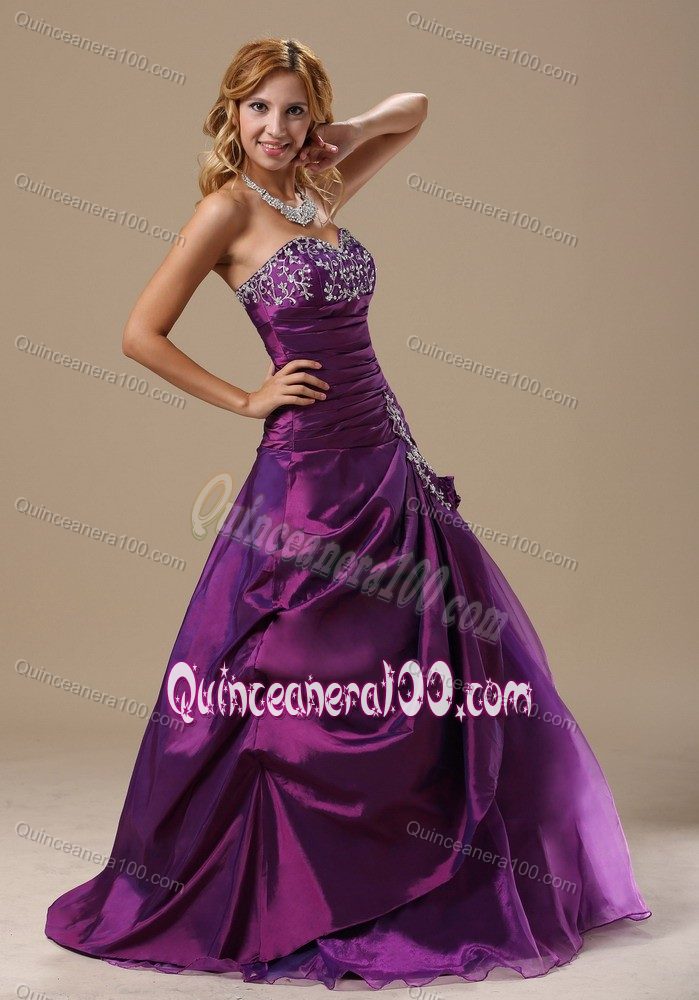 Special Embroidery Quinceanera Dresses with Ruches and Beading