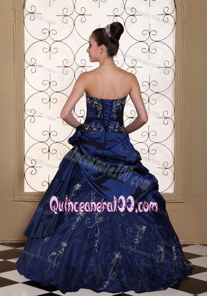 Embroidery Strapless Navy Blue Sweet 15 Dresses Custom Made