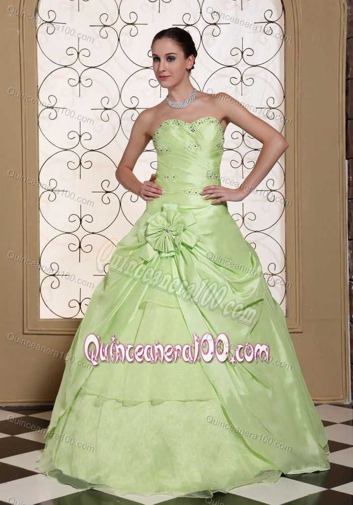 Customize Beading Sweetheart Yellow Green Dresses for Sweet 16