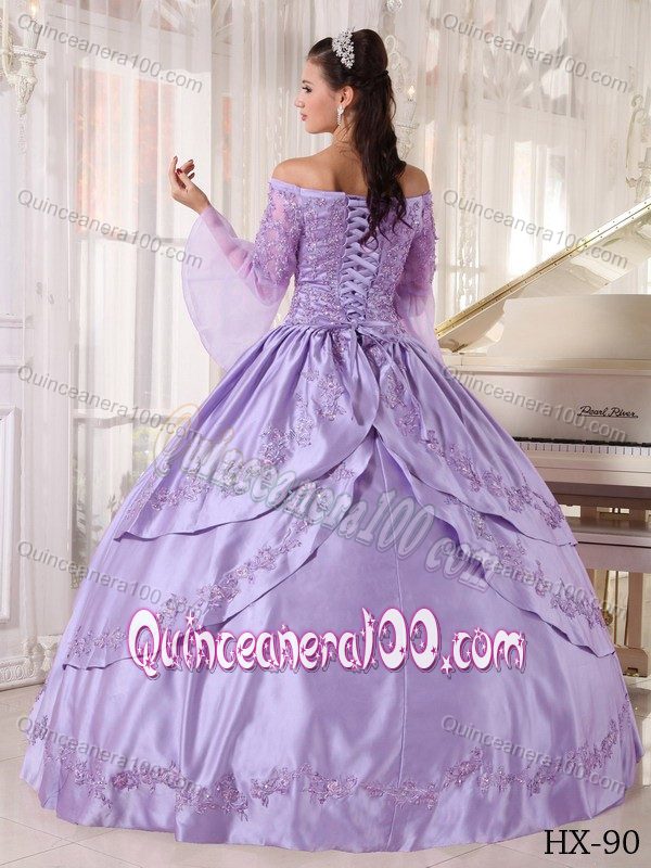 Lavender off the Shoulder Appliques Long Sleeves Sweet 16 Dresses