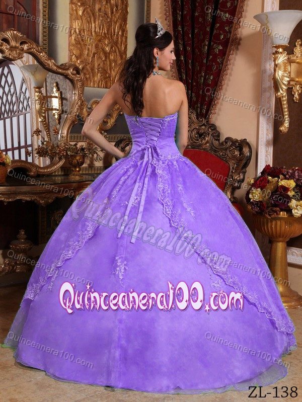 Light Purple Strapless Ruched Bust Ball Gown Dress for Quince
