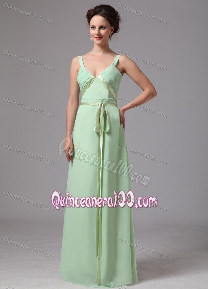 Apple Green V-neck Chiffon Quinceanera Dress for Dama with a Sash