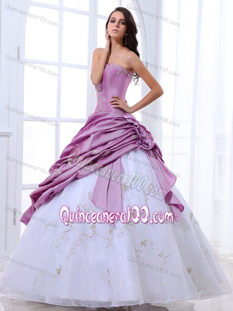Lavender and White Appliques Quinceanera Dresses with Pick-ups
