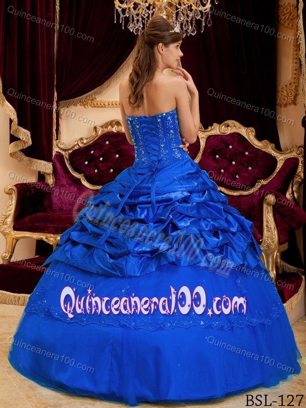 Elegant Blue Ball Gown Taffeta Quinceanera Dress with Embroidery
