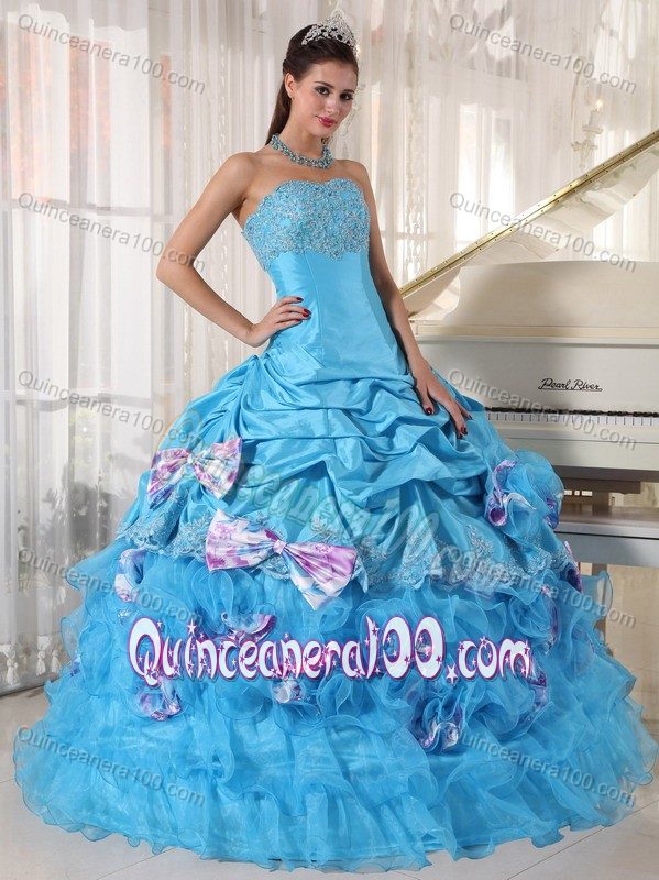 Exquisite Appliqued Aqua Blue Sweet 16 Dresses with Bowknots
