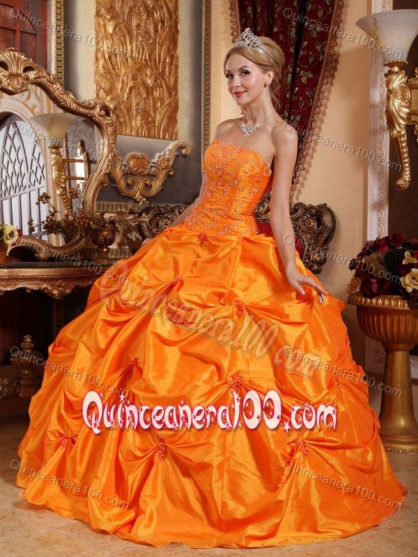 Popular Strapless Beaded Quinceanera Gown Dress with Appliques