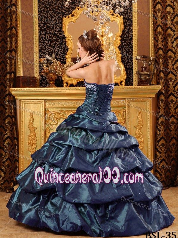 Mature Pick-ups Appliqued Navy Blue Dresses for a Quinceanera