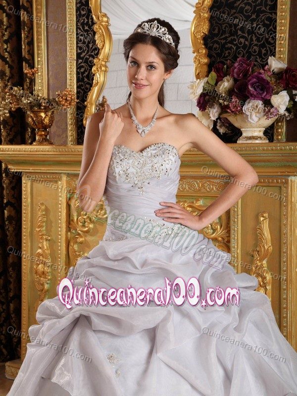 Grey Organza Sweetheart Quinceanera Dress with Appliques and Pick-ups