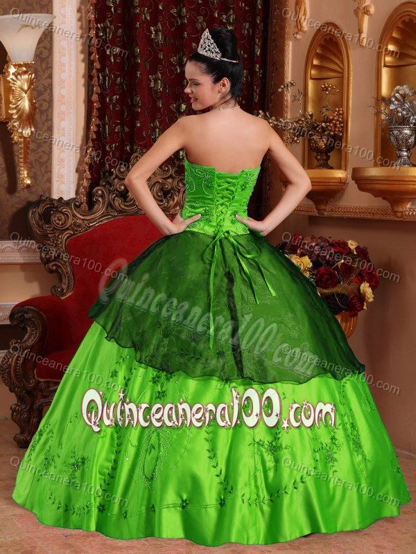 Spring Green Sweet Sixteen Dress with Embroidery with Beading