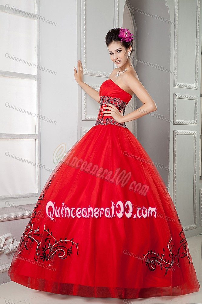 Customize Red Ball Gown Embroidery Dresses for Sweet 16 in Tulle
