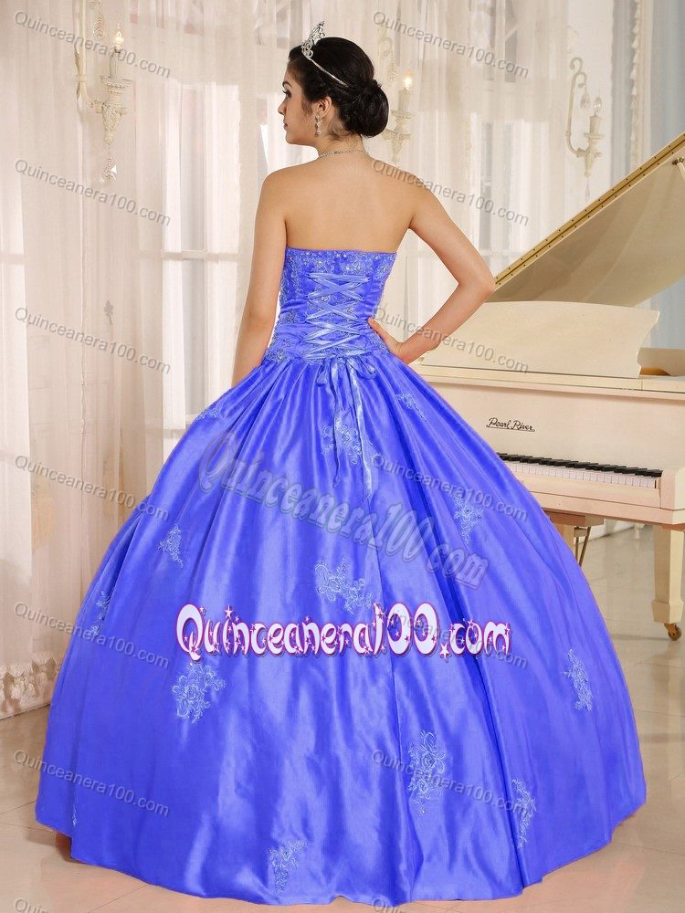 Blue Sweetheart Beading Appliqued Quince Dresses with Pleats