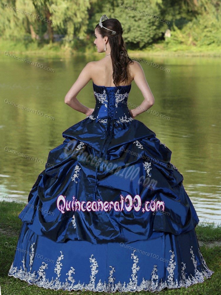 Beading Embroidery Royal Blue Quinces Dresses with Pick-ups