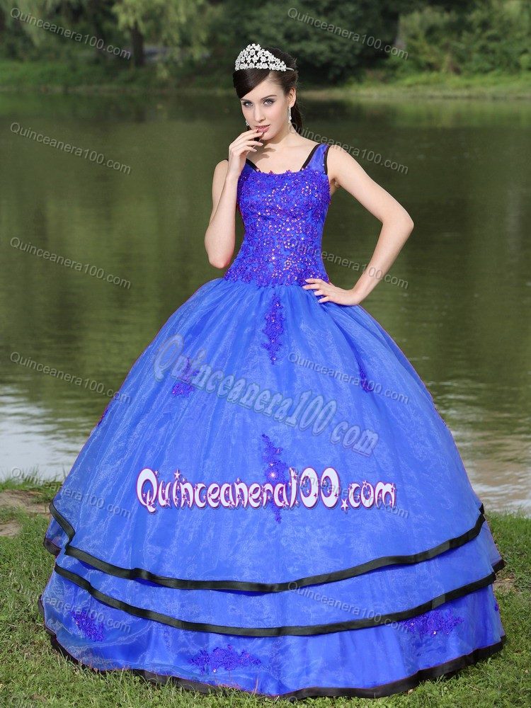 Beading Royal Blue Tiered Quinces Dresses with Long Fan Sleeves