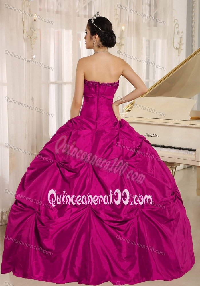 Elegant Ball Gown Strapless Dresses for 15 with Pick-ups