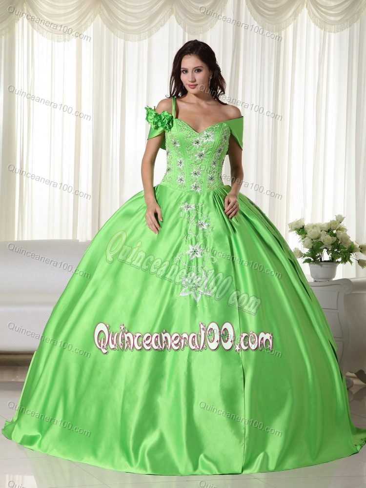 Spring Green off Shoulders Sweet 16 Dresses with Embroidery