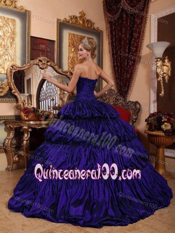 Vintage-inspired Brush Train Appliqued Purple Sweet 15 Dresses
