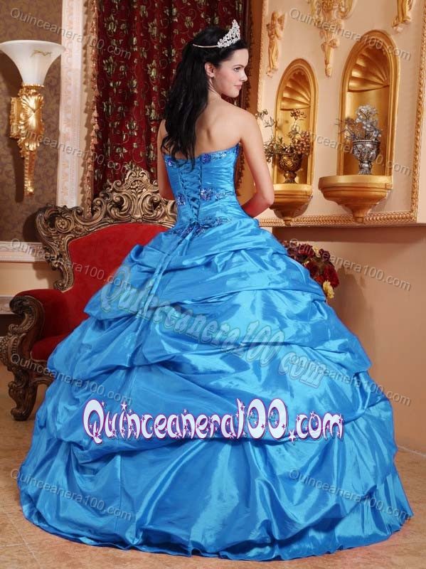 Sweetheart Aqua Blue Quince Dresses with Flower Embroidery