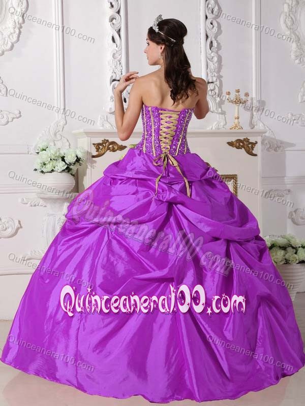 Taffeta Purple Quinceanera Dress with Beading and Hand Made Flowers
