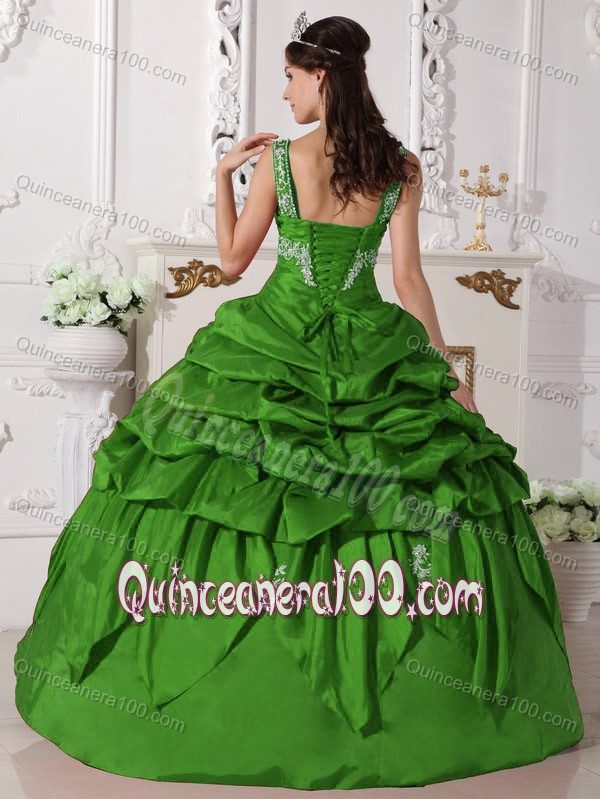 Taffeta Green Scoop Quinceanera Gown with Beading and Ruffles