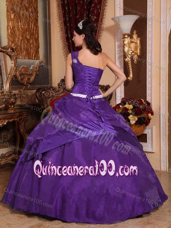 Dark Purple One Shoulder Quinceanera Gowns with Beading Flower