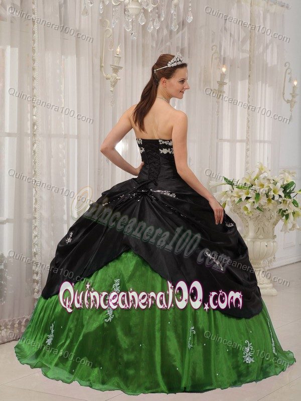 Black and Green Strapless Appliqued Quinceanera Dresses Gowns