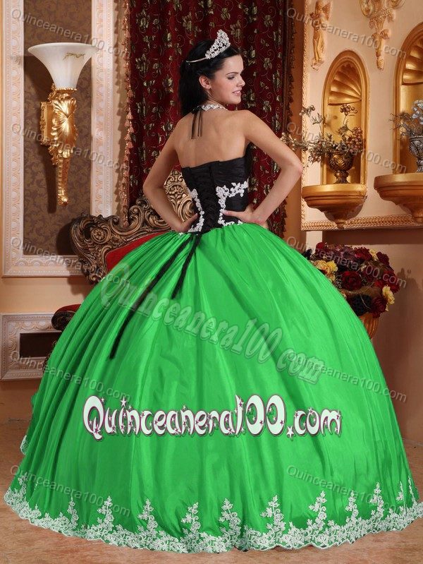 Spring Green and Black V-neck Sweet Sixteen Dresses with Appliques