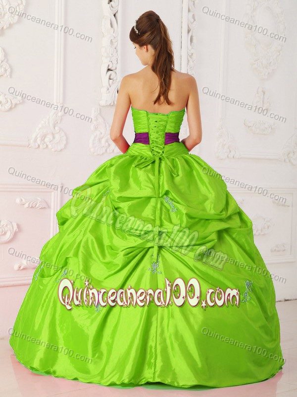 Spring Green Pick-ups Sweet Sixteen Dresses with Beading and Bow