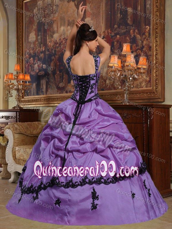 Delish Purple Sleeveless Taffeta Dress for Quinceanera with Appliques