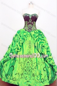 Exquisite Ball Gown Strapless Green Quinceanera Dress with Pick-ups and Embroidery
