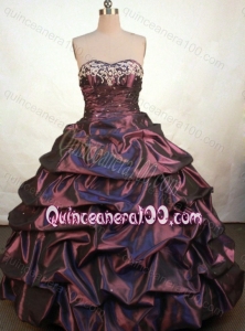 Burgundy Gorgeous Ball Gown Sweetheart Taffeta Quinceanera Dress with Appliques