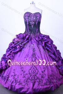 Luxuriously Ball Gown Sweetheart Purple Quinceanera dress With Beading And Embroidery