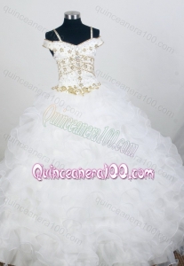 Wonderful Ball Gown Appliques with Beading White Quinceanera Dresses