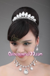 High Quality Crystal and Rhinestone Necklace and Crown