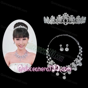 Dignified Jewelry Set Including Necklace And Tiara
