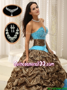 Cheap Sweetheart Quinceanera Dresses with Beading and Pick Ups