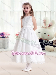 Latest Princess Scoop White Flower Girl Dresses in Lace